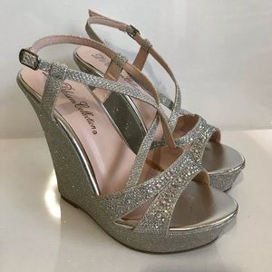 Silver Sparkle Wedges🖤